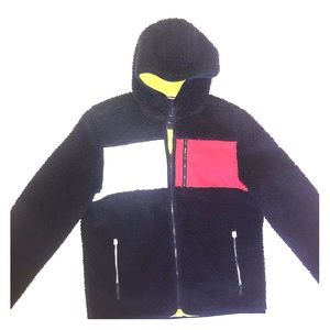 Fuzzy Tommy Hilfiger Sweater (Unisex)